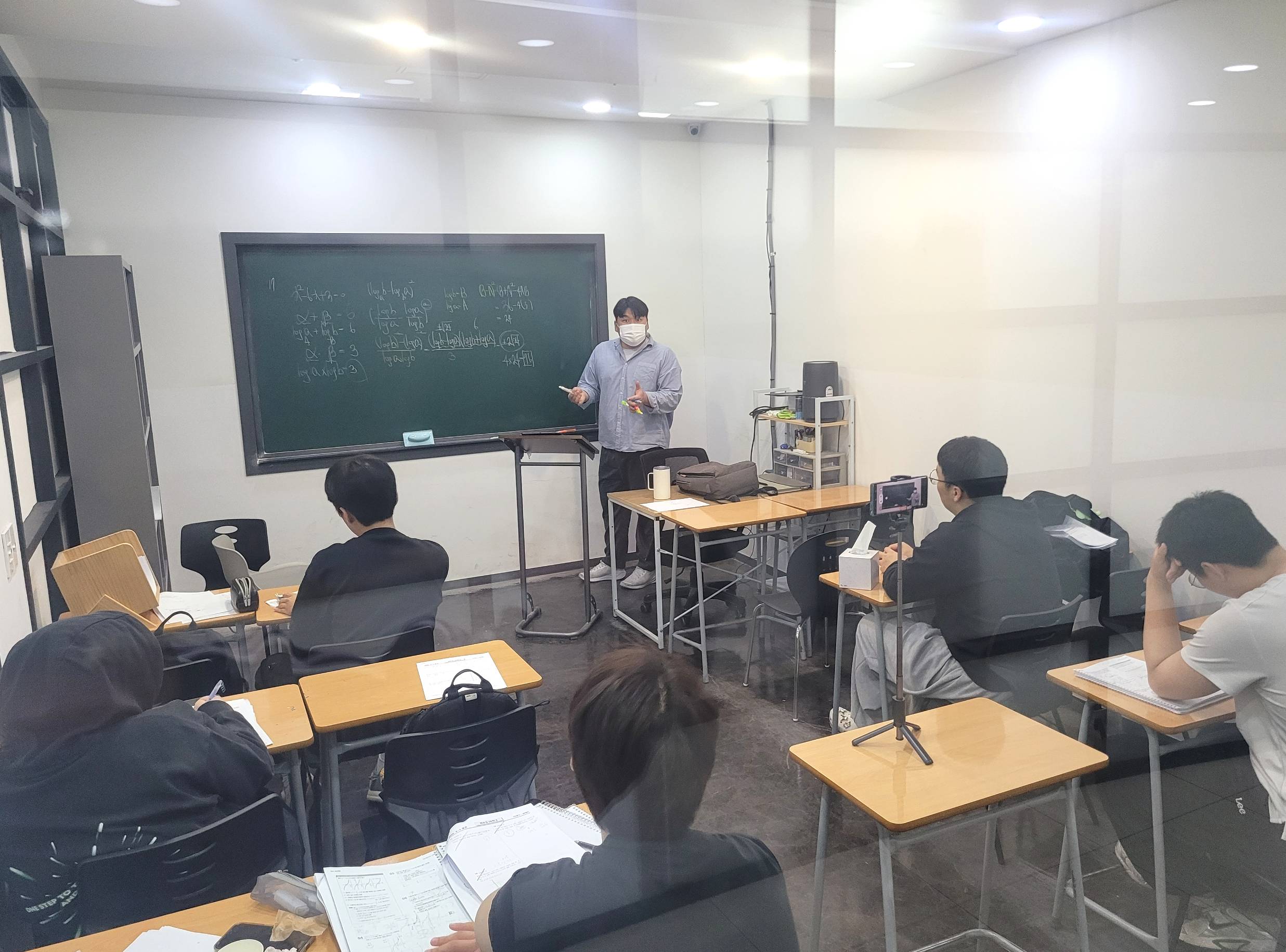 케이탑에듀학원 수학과목 수업모습